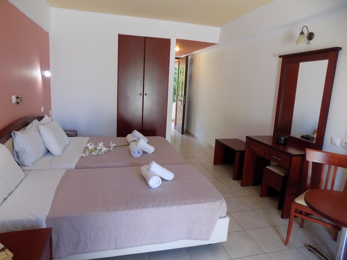 Lefkas Blue Hotel Никиана Экстерьер фото