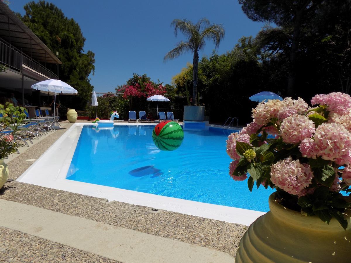 Lefkas Blue Hotel Никиана Экстерьер фото